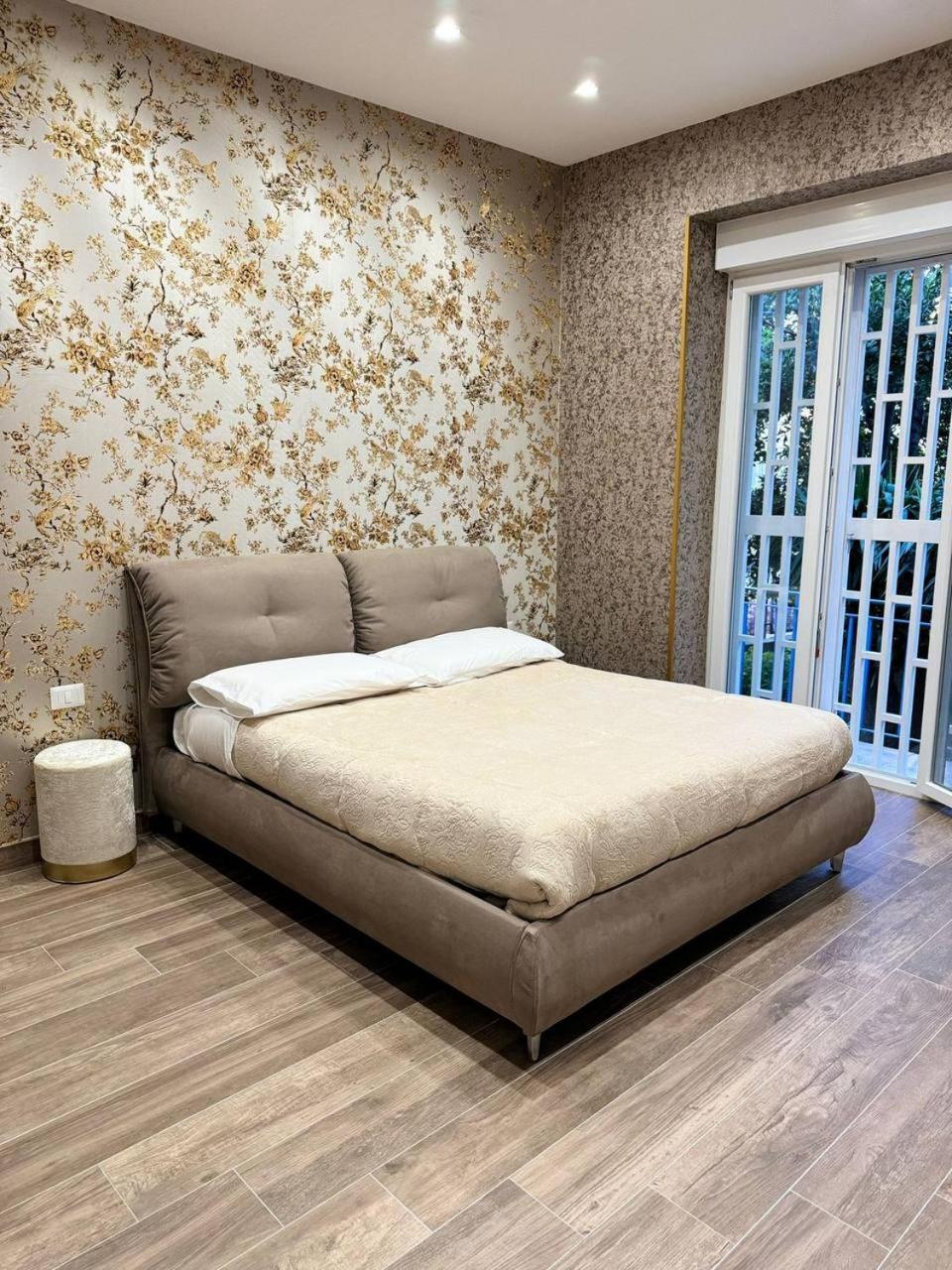 280 Mt Dalla Metro The Mox Luxury Apartament Apartment Наполи Екстериор снимка